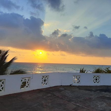 Sea View Beach Hotel Nilaveli Bagian luar foto