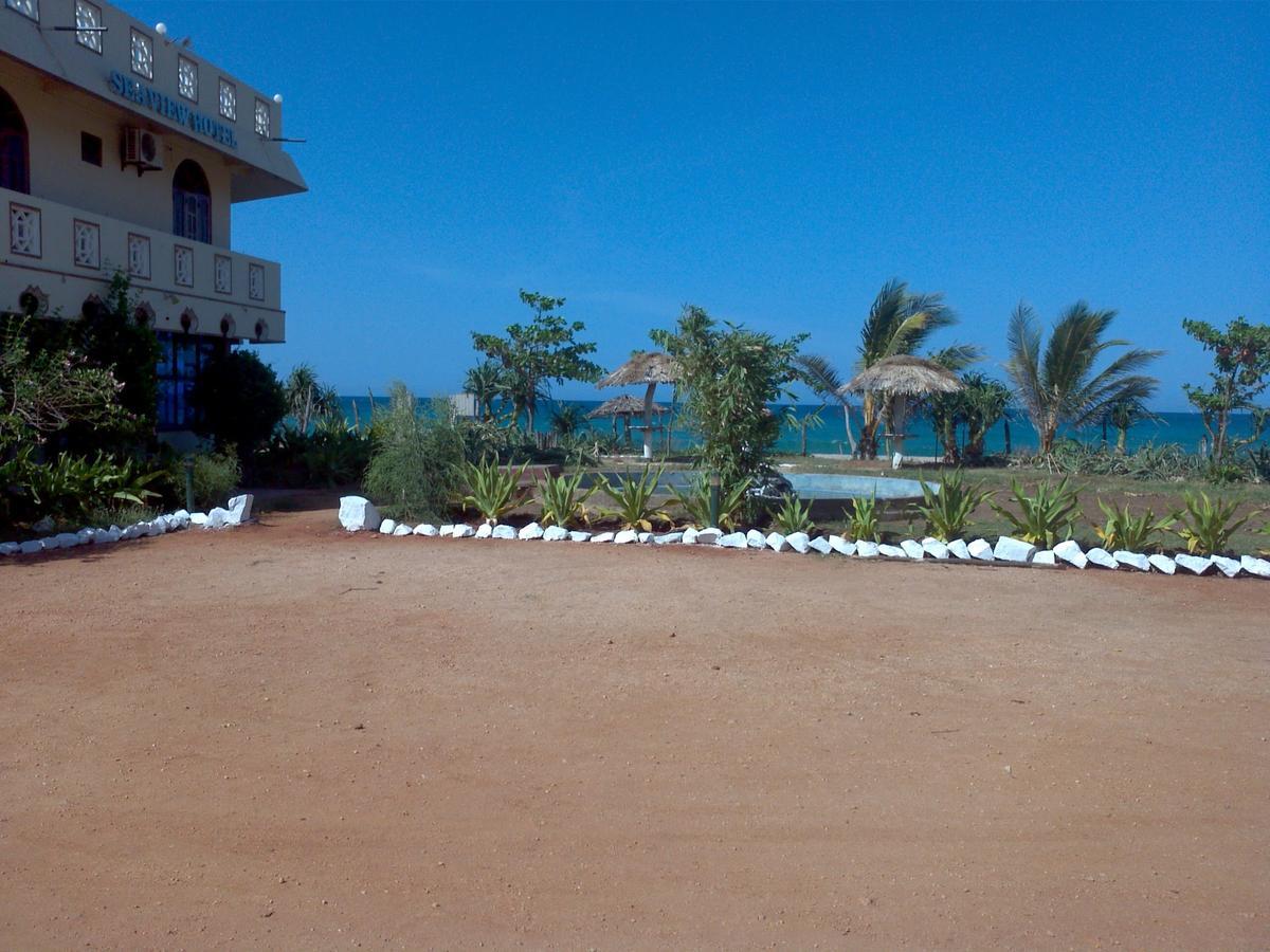 Sea View Beach Hotel Nilaveli Bagian luar foto