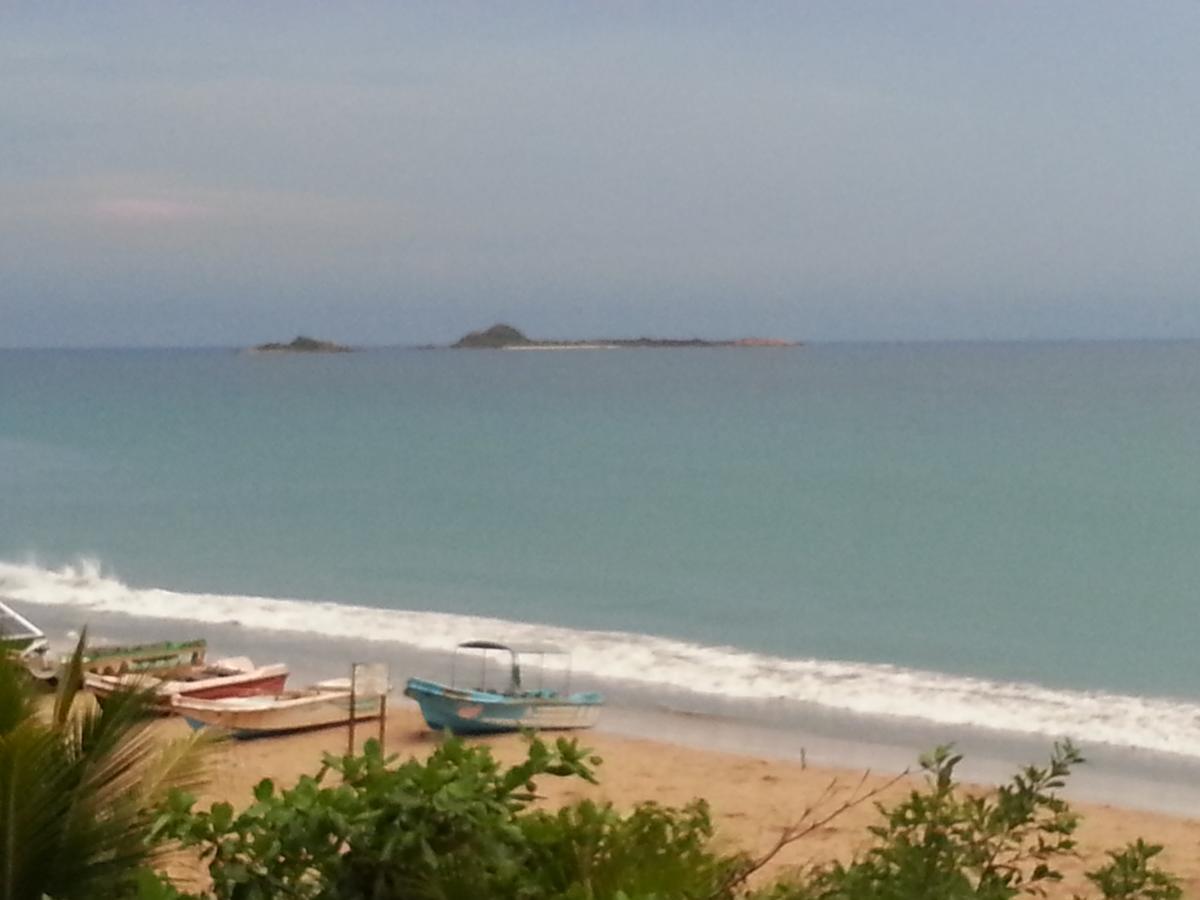 Sea View Beach Hotel Nilaveli Bagian luar foto